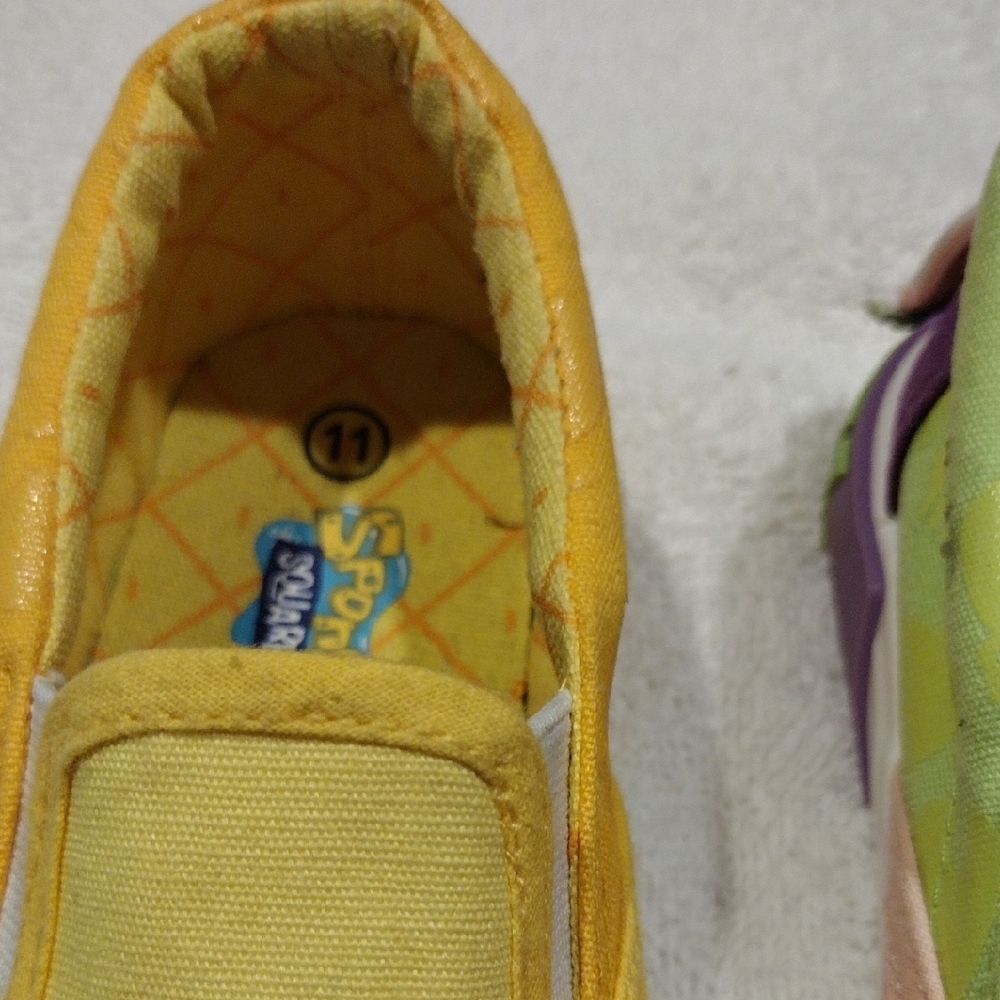Ground Up,SpongeBob SquarePants Kids Slip-On Shoes - Yellow and Pink - Picture 2 of 7